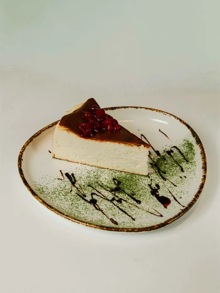 Basque cheesecake “San Sebastián”
